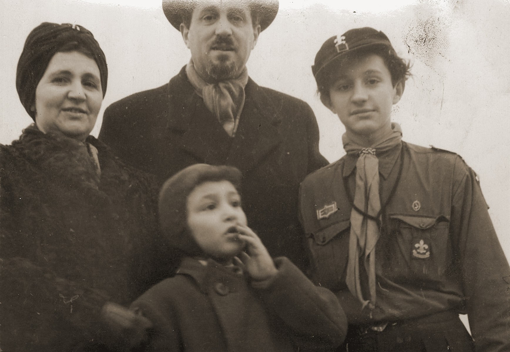 Eugene and Helen Goldberger with their sons Leo and Gus. Leo is weari